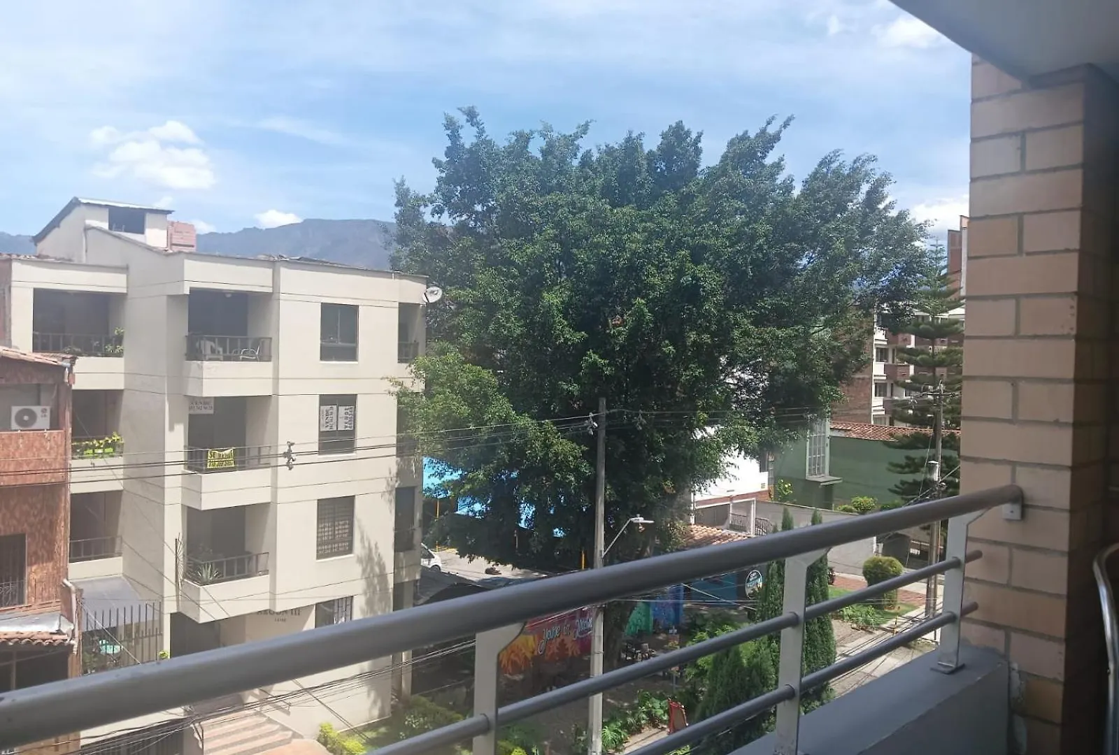 Hotel Laureles Ivanna ميديلين